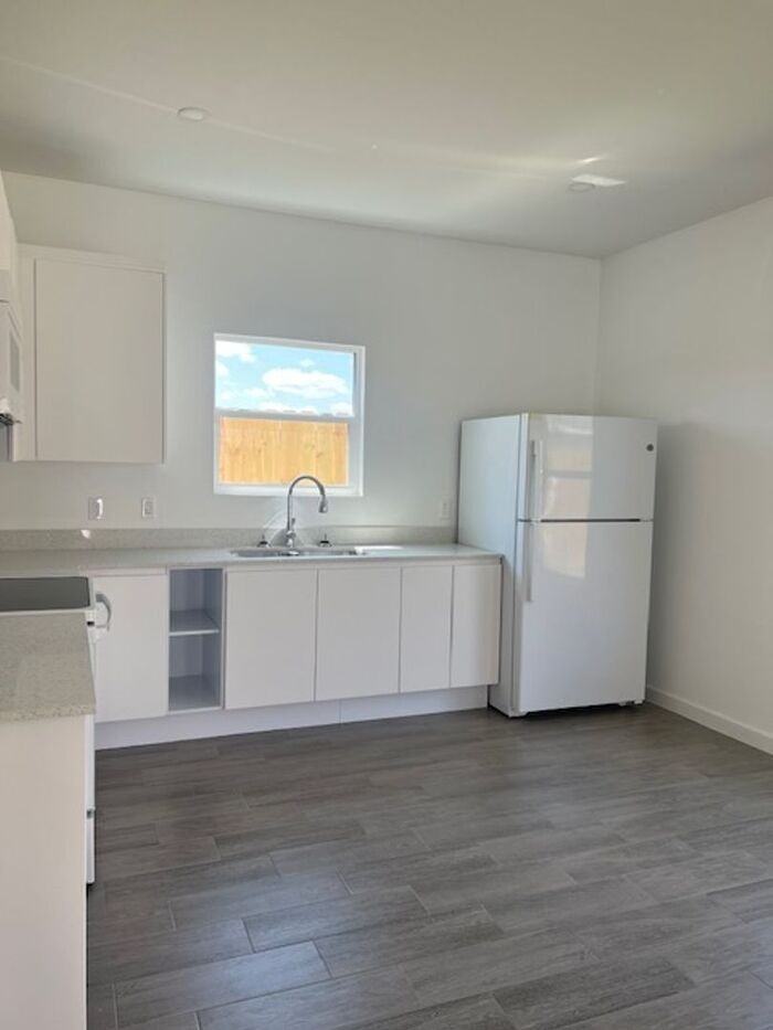 1415 Marcela Dr #4 - Photo 3 of 5