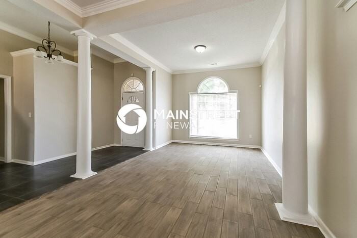 4918 Noel Mission Dr - Photo 3 of 17