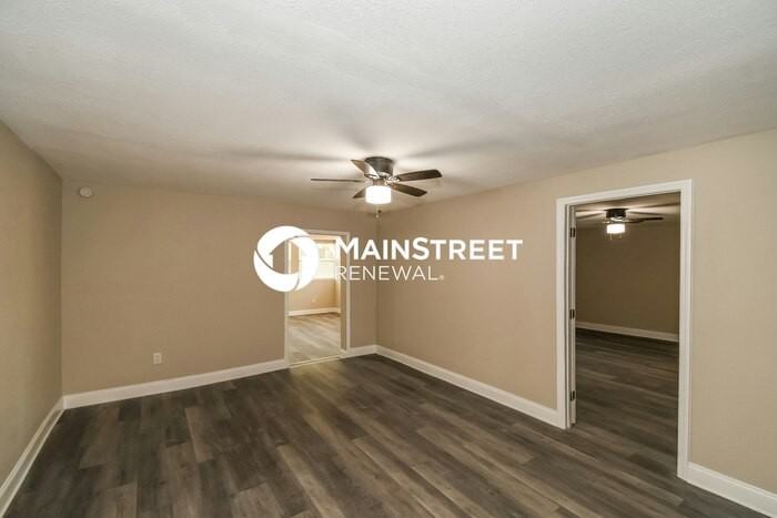 4815 Fredericksburg Avenue - Photo 2 of 16