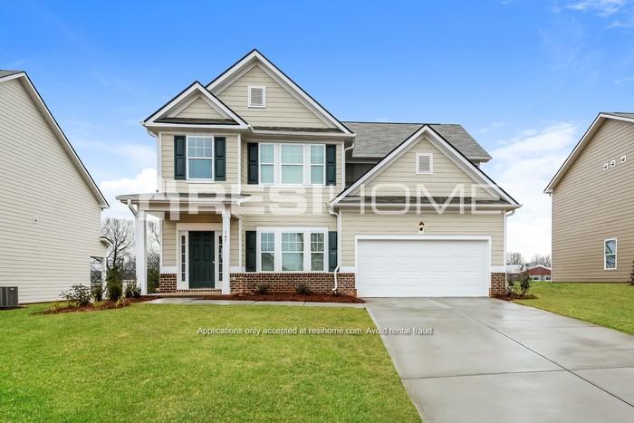 112 Calhoun Way - Photo 3 of 18