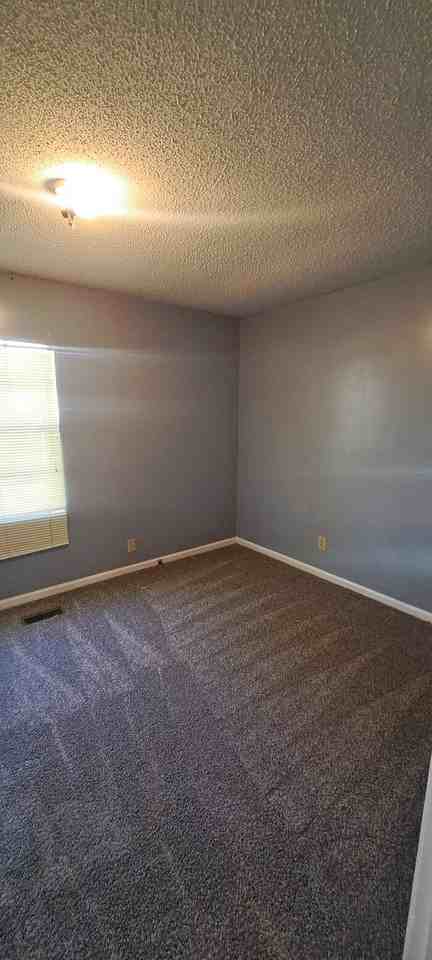 1302 4th Ct W - Photo 6 of 7