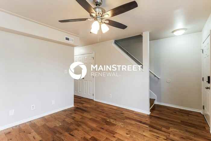 2634 Garland Avenue #B - Photo 5 of 17