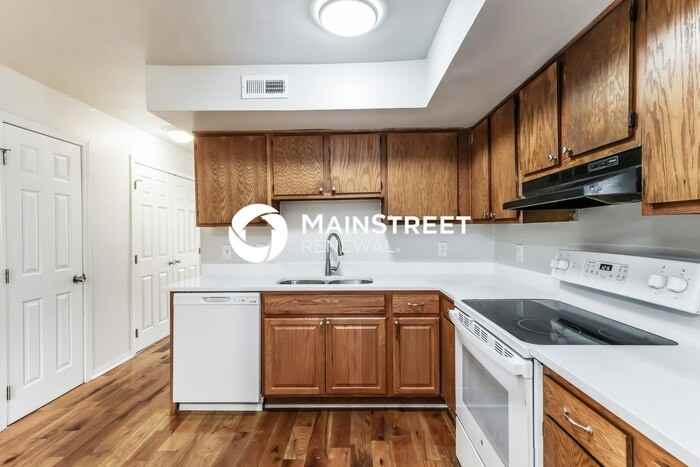 2634 Garland Avenue #B - Photo 7 of 17