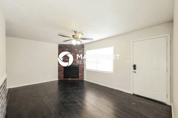 6108 East 149th Street - Photo 4 of 16