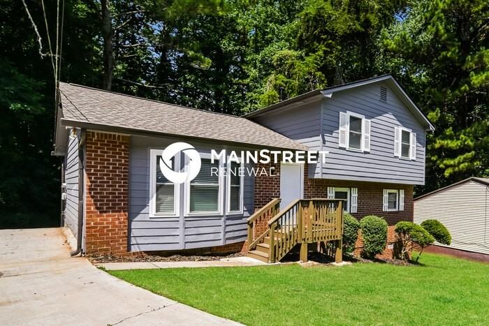 5338 Olde St - Photo 2 of 19