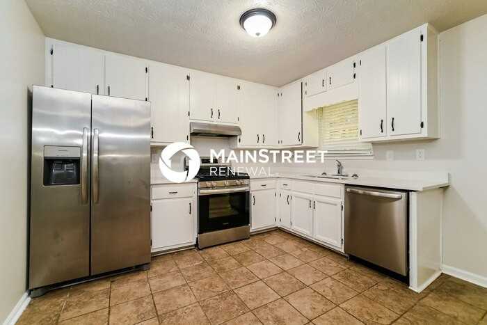 5338 Olde St - Photo 6 of 19