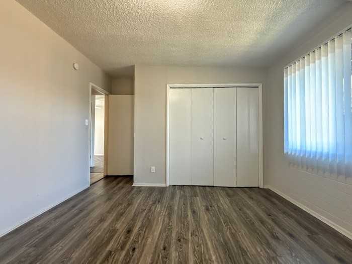 1420 N Craycroft Rd #6 - Photo 7 of 10