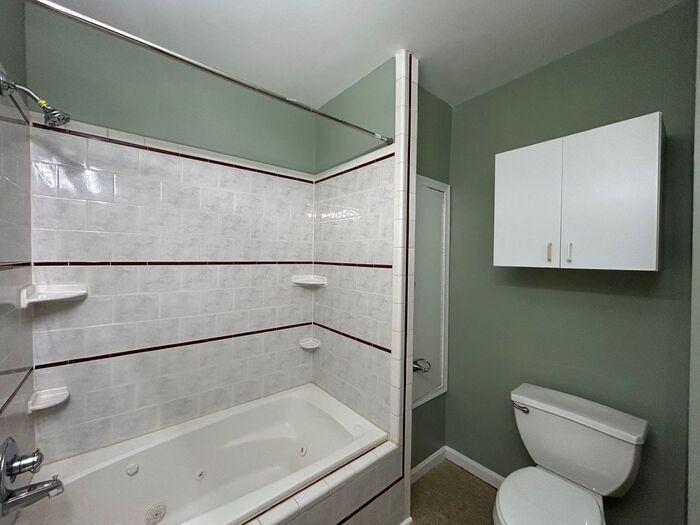 499 Hazlett Ave #B - Photo 3 of 9