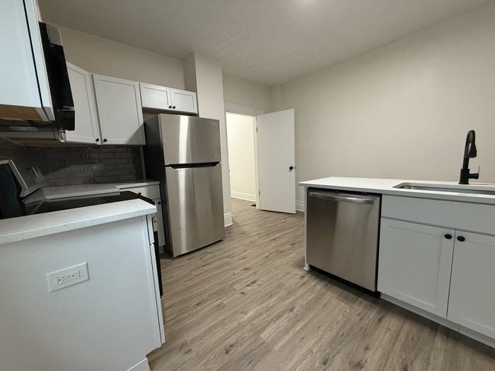 977 Miller Ave #977 - Photo 2 of 15