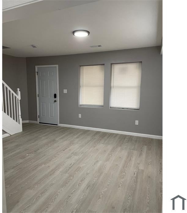 699 Whitmore Ave - Photo 5 of 15