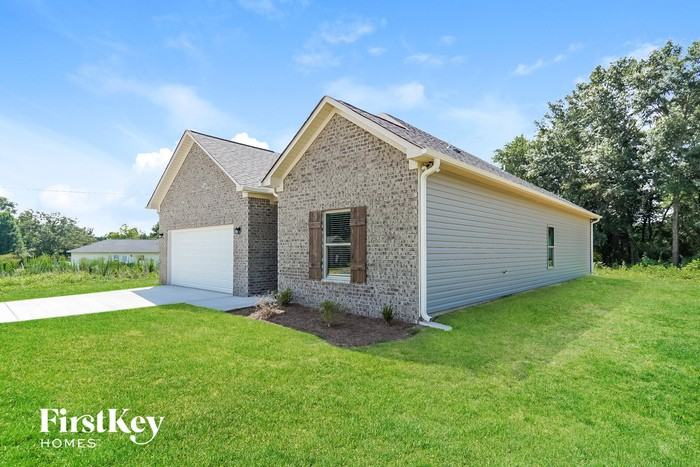 186 Crossroads Cir - Photo 3 of 15