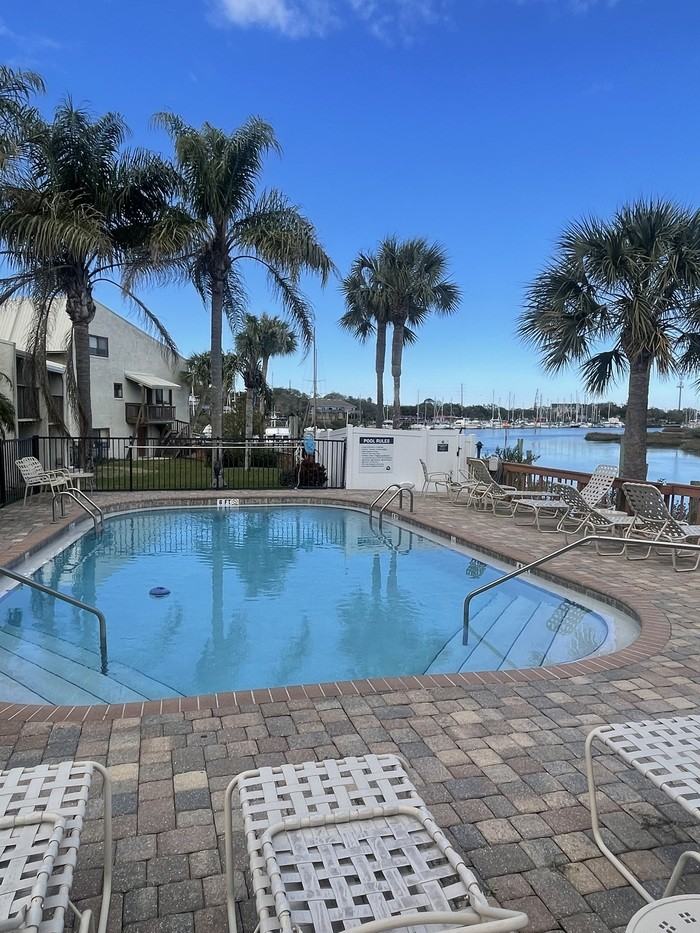 925 S Ponce De Leon Blvd - Photo 2 of 22