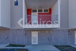 1636 S Razorback Rd - Photo 1 of 1