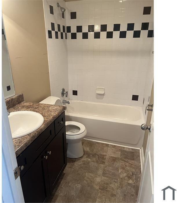 470 Bolton Rd Nw #D1 - Photo 4 of 8