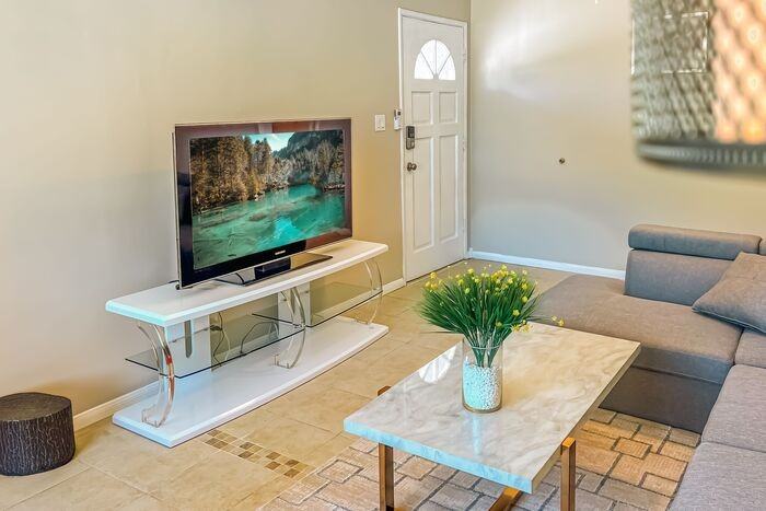 8205 Rancheria Dr - Photo 2 of 44