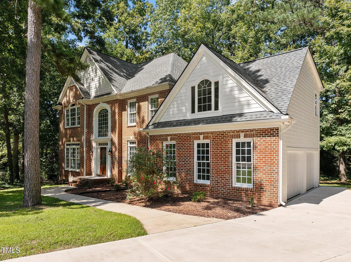 111 N Coslett Ct - Photo 6 of 50