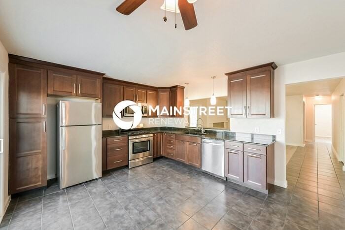 4911 Xanadu St - Photo 5 of 18