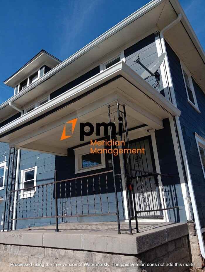 3502 N Kenwood Ave - Photo 2 of 13