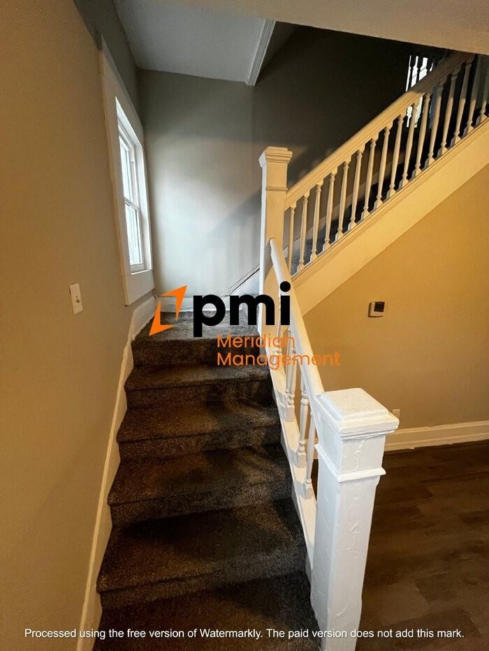 3502 N Kenwood Ave - Photo 6 of 13