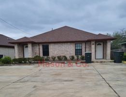 featured image of 2106 W Barcelona Ave #A