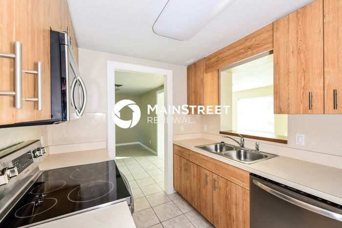 2621 10th Street - Photo 6 of 16