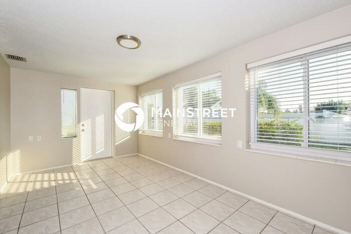 2621 10th Street - Photo 7 of 16