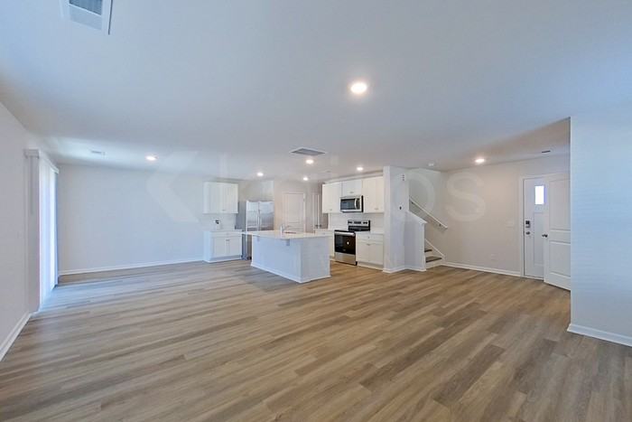 127 Overstreet Way - Photo 2 of 23