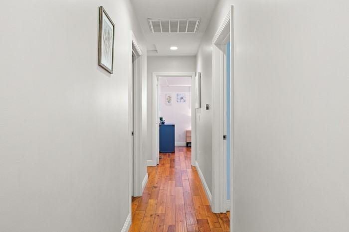 135 Underhill Dr - Photo 2 of 50