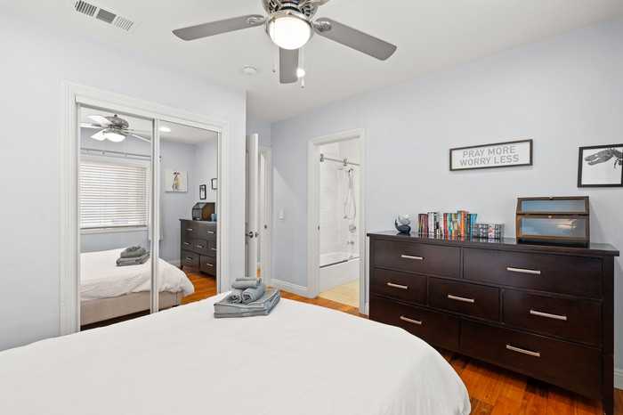 135 Underhill Dr - Photo 4 of 50