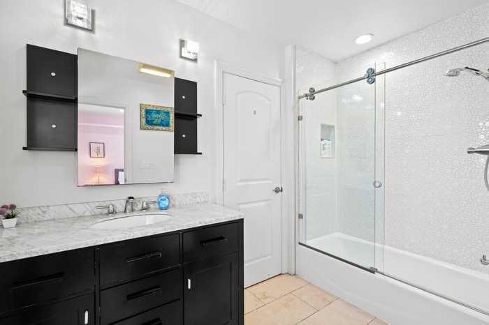 135 Underhill Dr - Photo 7 of 50