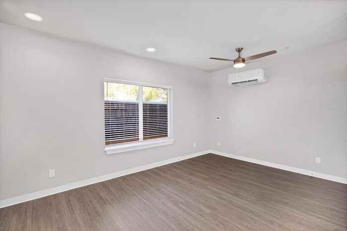 1260 Bookcliff Ave #A302 - Photo 7 of 24