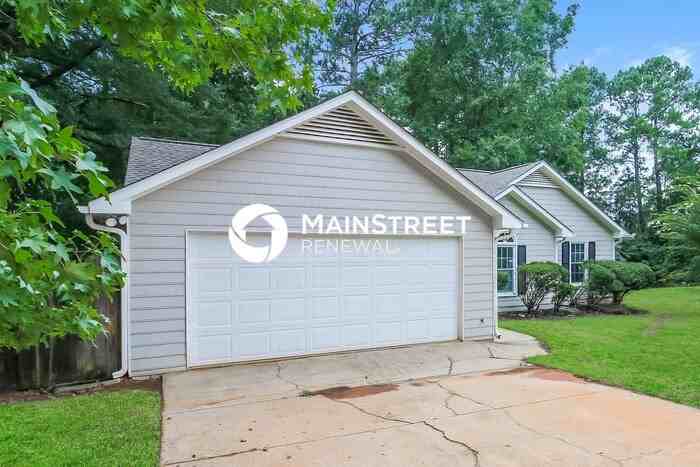 420 Rosehill Drive - Photo 2 of 18