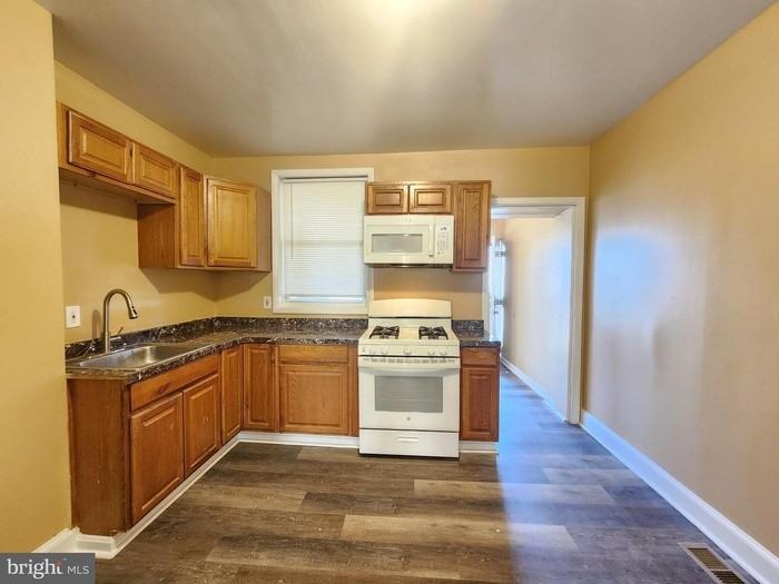 199 S Loudon Ave - Photo 4 of 14