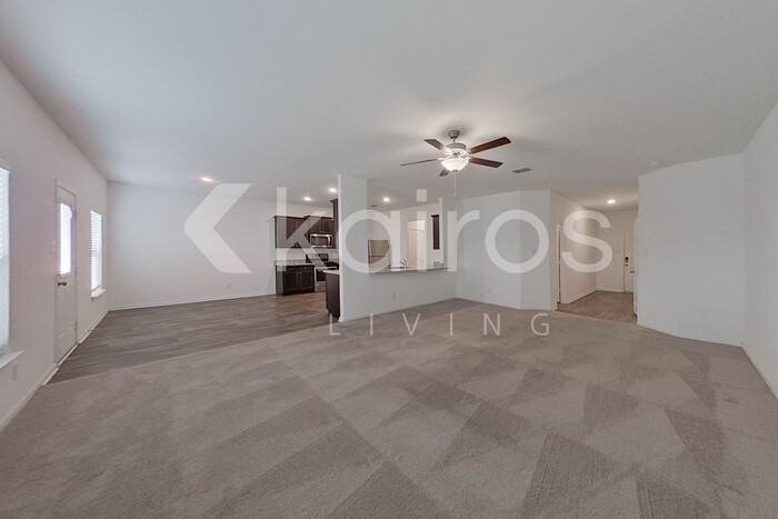 950 Shady Brk - Photo 4 of 31