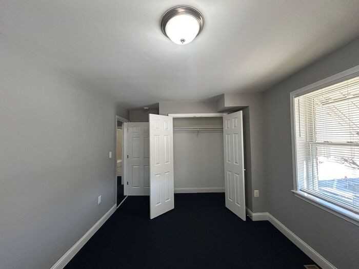 2799 Pelham Ave - Photo 6 of 10