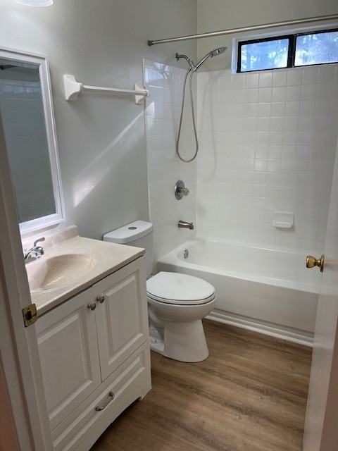 2651 N Point Ct #A - Photo 5 of 16