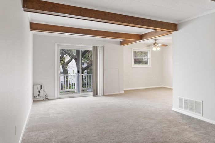 5 Warren Lodge Ct #2A - Photo 3 of 27