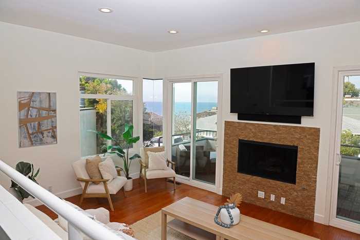 161 Ruby St - Photo 4 of 28