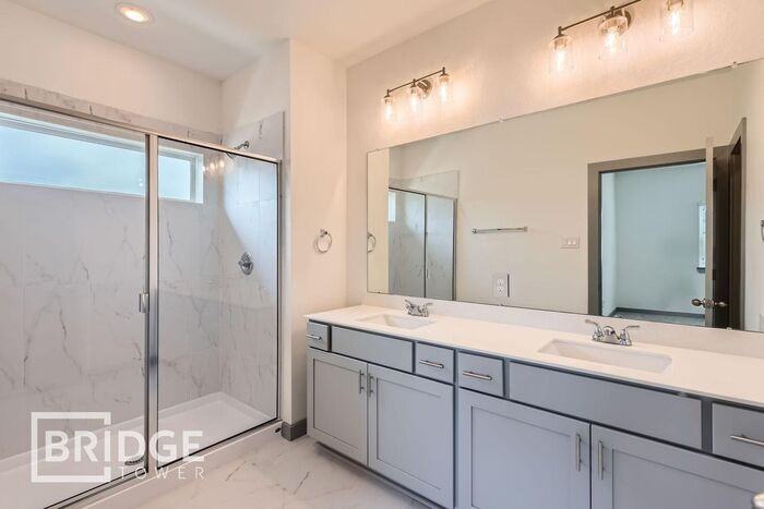33134 Willow Heights Ln - Photo 3 of 17