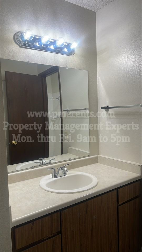 2539 Towery Ct #2539 - Photo 5 of 12