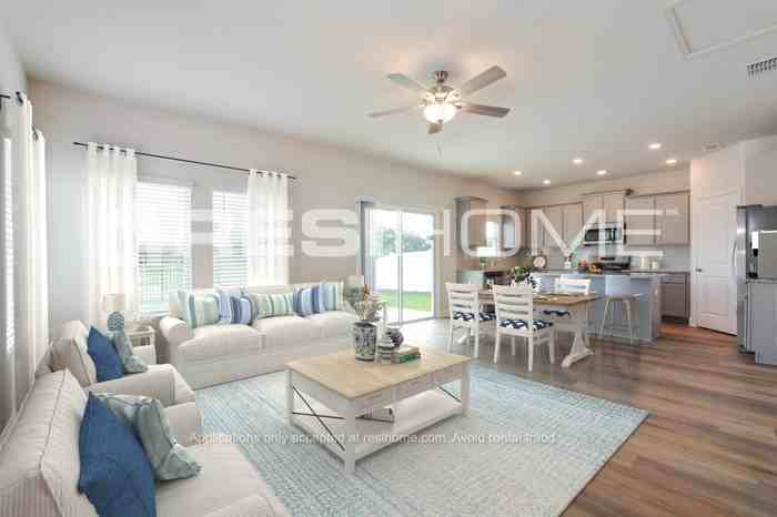 5254 Inglewood Dr - Photo 4 of 17