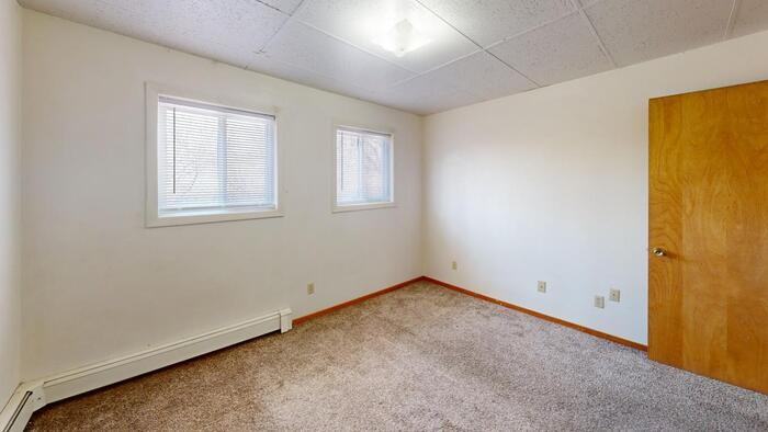 1906 N Washington St #4 - Photo 5 of 10