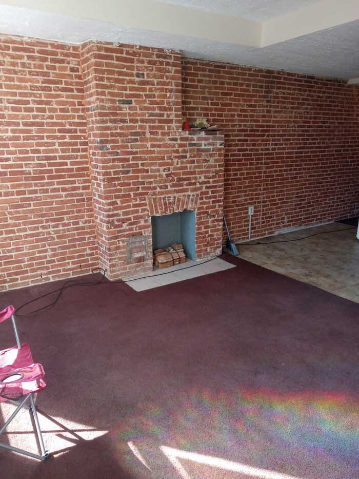 1199 W Franklin St - Photo 2 of 8