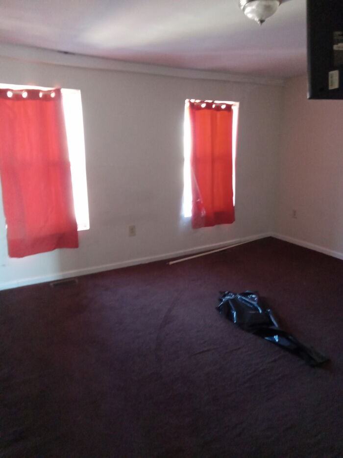 1199 W Franklin St - Photo 5 of 8