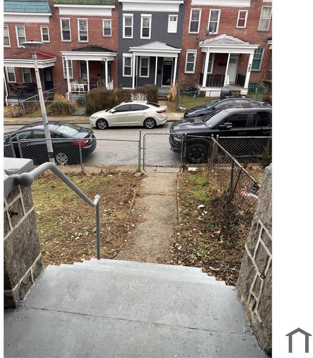 799 Linnard St - Photo 3 of 17