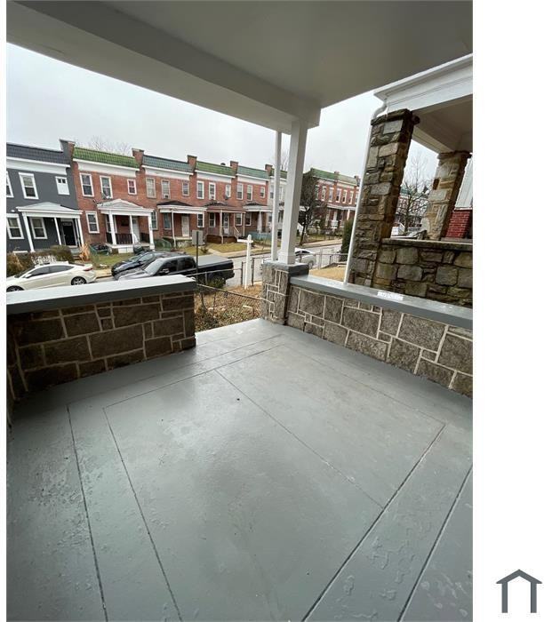 799 Linnard St - Photo 4 of 17