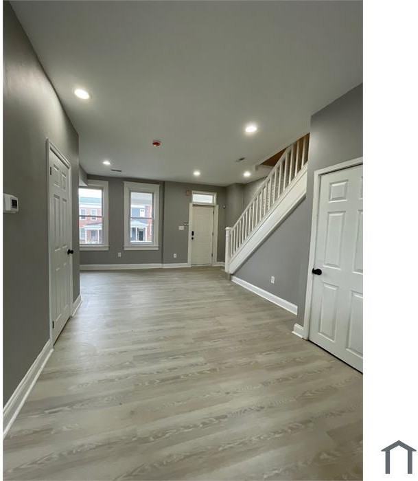 799 Linnard St - Photo 6 of 17