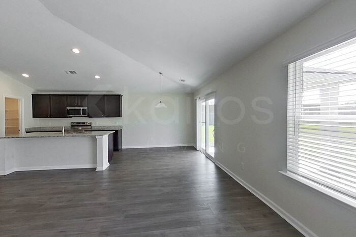 100 Ebenezer Bluff Way - Photo 2 of 21