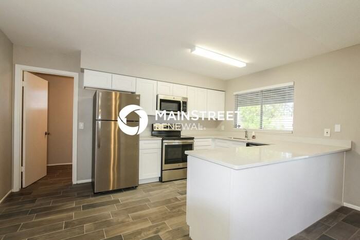 17833 N 49th Ave - Photo 6 of 16