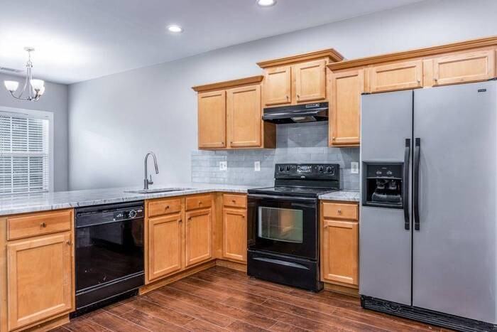 5209 Cedar Shoals Drive - Photo 3 of 20